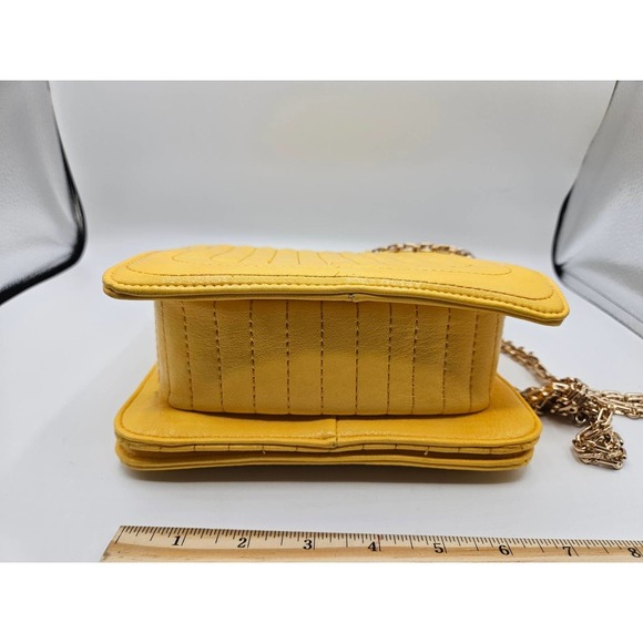 Mellow World Paola Yellow Quilted Turnlock Chain Handle Purse Bag‎ Handbag - Picture 6 of 12
